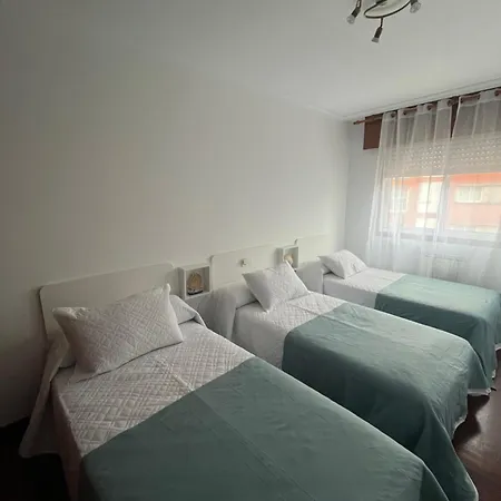 Apartament Xacobe Grove, 120 Metros Totalmente Equipado, Luminoso, Centrico Y Con Plaza De Garaje O Grove